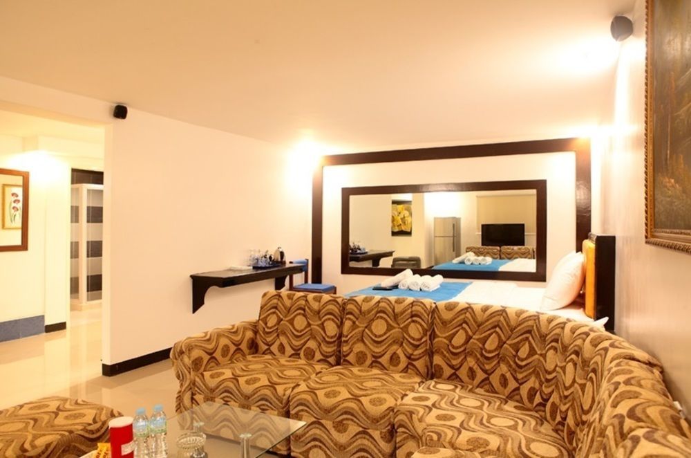 Vf Four Season Hotel آنغلوس المظهر الخارجي الصورة